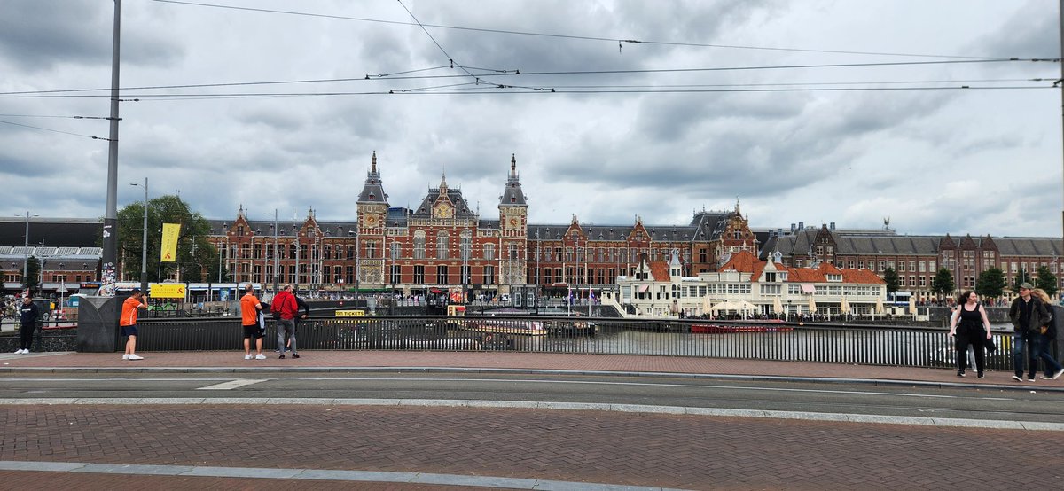 TravelinTonyG's tweet photo. I'm in Amsterdam!  More to come on this city! https://t.co/uOArH0KZWS