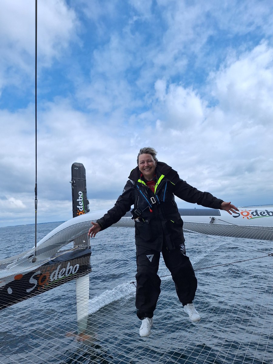 Encore un grand moment de bonheur aujourd'hui à Lorient 🤩 Merci à tout le team <a href="/Sodebo_Voile/">Sodebo Voile</a> pour votre accueil et la sortie en mer, au top ! 🙏😀⛵️