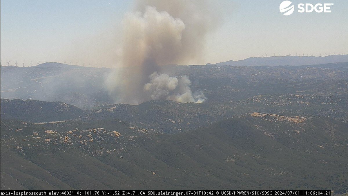 engineco16's tweet image. #KitchenFire The air tankers made their first drops as fire activity is increasing.