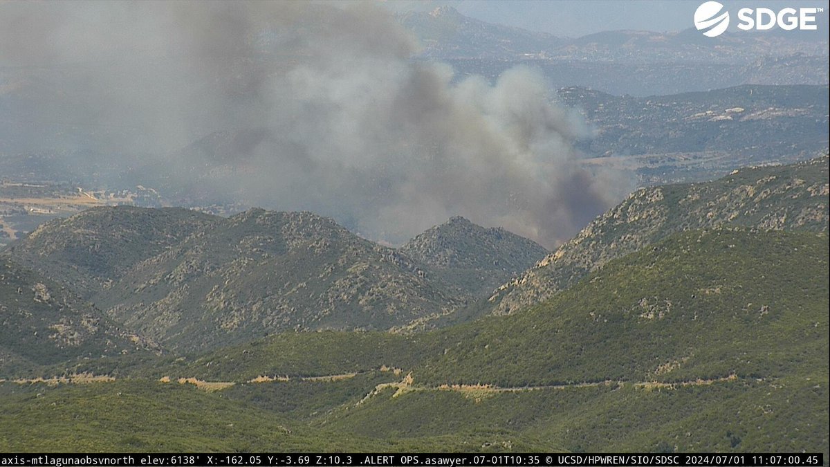 engineco16's tweet image. #KitchenFire The air tankers made their first drops as fire activity is increasing.