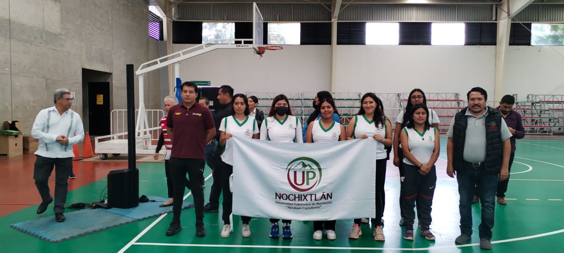 upnochix's tweet photo. ¡Representaremos a #Oaxaca dignamente!

Esta mañana se realizó el abanderamiento de la delegación que representará a nuestro estado en el Encuentro Regional y Deportivo de Universidades del Subsistema Tecnológico en Córdoba, Veracruz del 3 al 5 de julio. 

#UPNochixtlán https://t.co/ebcgpg5RV4