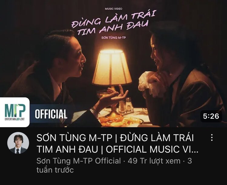ThanhhLee0801's tweet photo. Quên Cô đơn trên sofa đi, đây mới là “tiên tri” nè 
#Hanoi #CauGiay #DuyTan #SonTungMTP https://t.co/6SuoMqzfWi