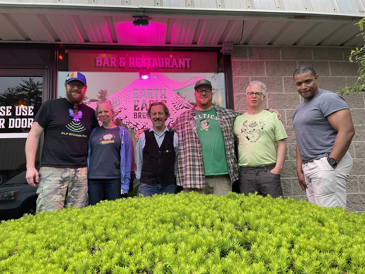 The 6 people behind the scene building out the future of Seacoast Entertainer, while creating and performing within the #seacoastmusicscene and contributing with literary releases, photography, and poetry.