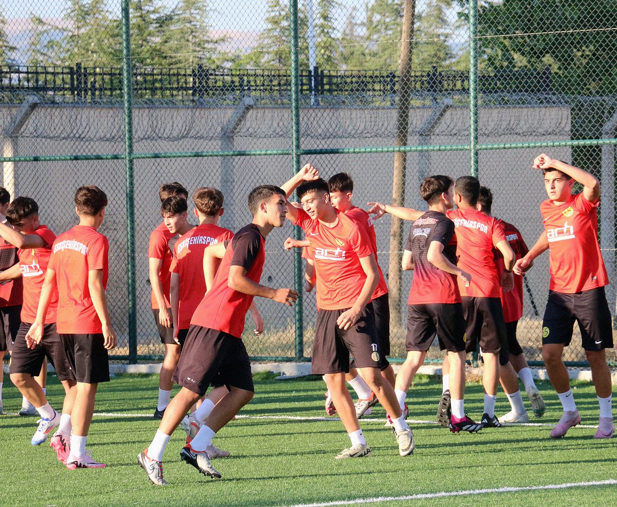 Eskişehirspor Altyapı tweet media