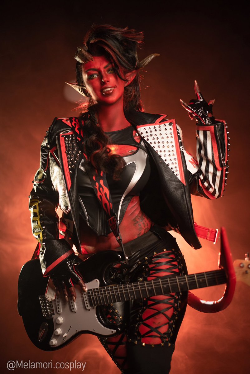 Melamoricosplay's tweet image. In our world, Karlach would be a rocker, don’t you agree?