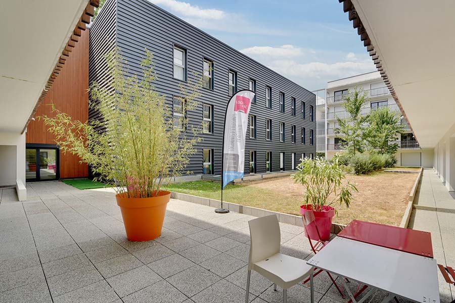 À vendre : Studio meublé à Nantes, référence nantes-85. Surface habitable de 23.72m², 1 pièce. Idéal pour un investissement locatif. 🏙️ Contactez-nous pour plus d'informations. 📞 #immobilière #vente #Nantes #studio #investissement locatif