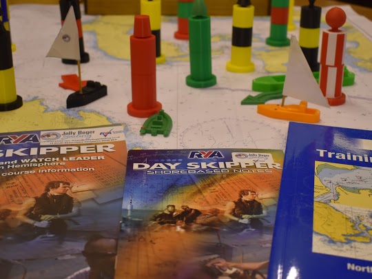 Jolly Roger Sailing RYA Sailing School tweet media