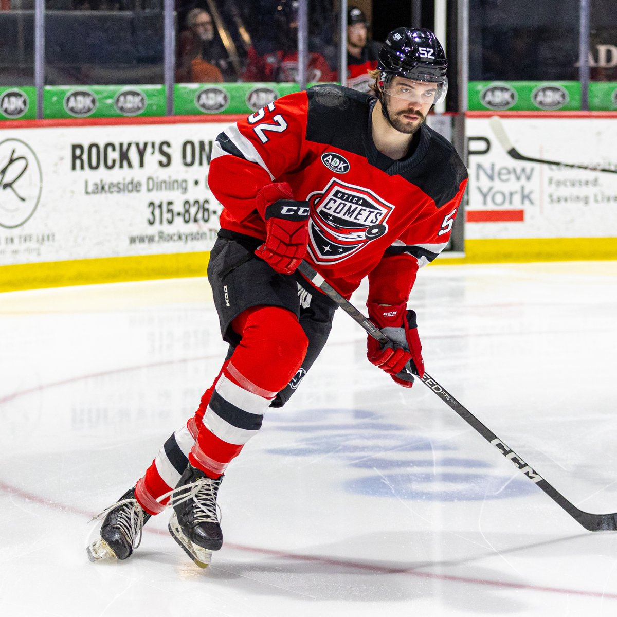 NEWS: we've signed Andre Ghantous and Jackson van de Leest to one-year, two-way AHL contracts!

🔗: uticacomets.com/ghantous-van-d…