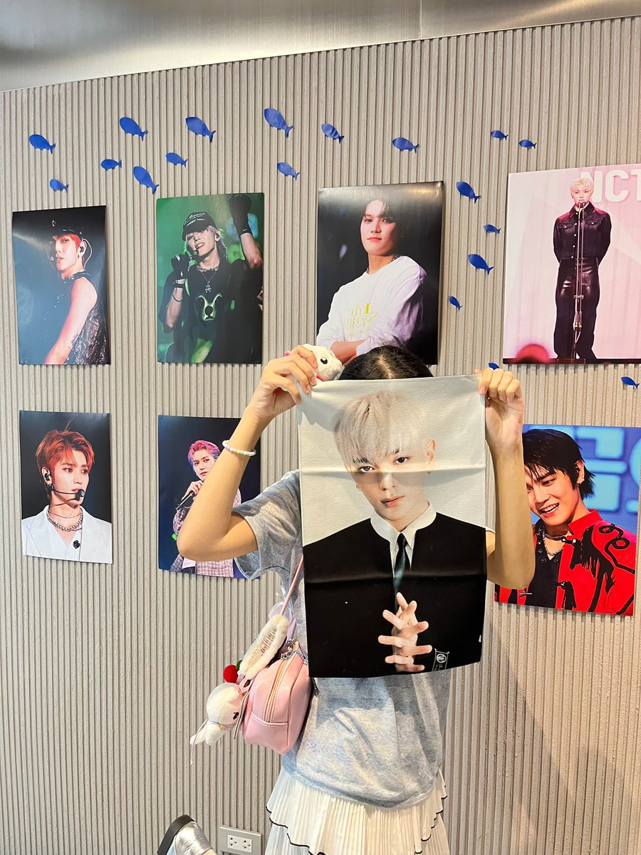 beauttyy01's tweet photo. คาเฟ่สุดท้ายของปีนี้น่ารักมากกๆๆดูรูปไปเขินไป หล่อเกิ้นน เห้อๆๆคิดถึงพี่ทหารอีกแล้วว 🫧🐠🪸🐚⭐️
#OceanWaveToTheMoon https://t.co/pekxGS4SF9