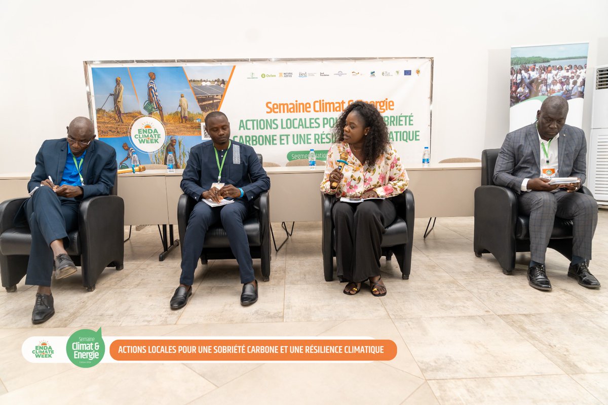 Reporterecologi's tweet photo. Le développement le plus rapide se passe dans les territoires. Toutes les programmes de l'État sont exécutés par les collectivités territoriales. Un encadrement territorial est important pour mener une lutte contre le changement climatique. 
#EndaClimateWeek2024
#AAJC https://t.co/3PQ58CFzAv