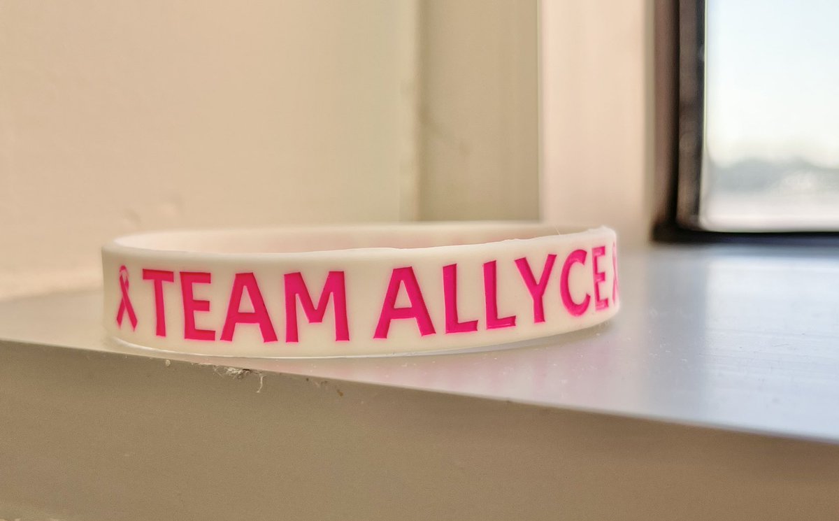 whalexander_'s tweet image. Last month, my wife @ALLYCE_TRAPP was diagnosed with angiosarcoma, a rare form of cancer. Thankfully, we have an incredible amount of support. She starts treatment soon, so I won’t be on here regularly for a while. Please keep her in your thoughts.