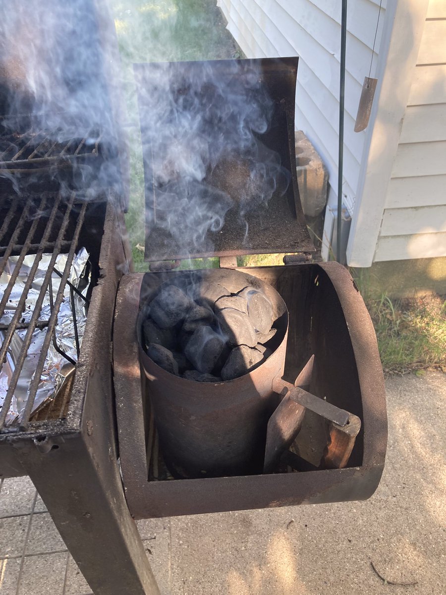 Grillin_Pirate's tweet photo. Starting Rib Day in the Cove at 9:30am
Spare Ribs were on sale, so bought a bunch of them.  Gonna be good lunches this week.
Still undecided on sides.  But I have 6-8 hours to think about that.
Happy July Everyone! #bbq #smoking #ribs #rub #july @PDawgKnight #mitam https://t.co/1ftcJi9V8s