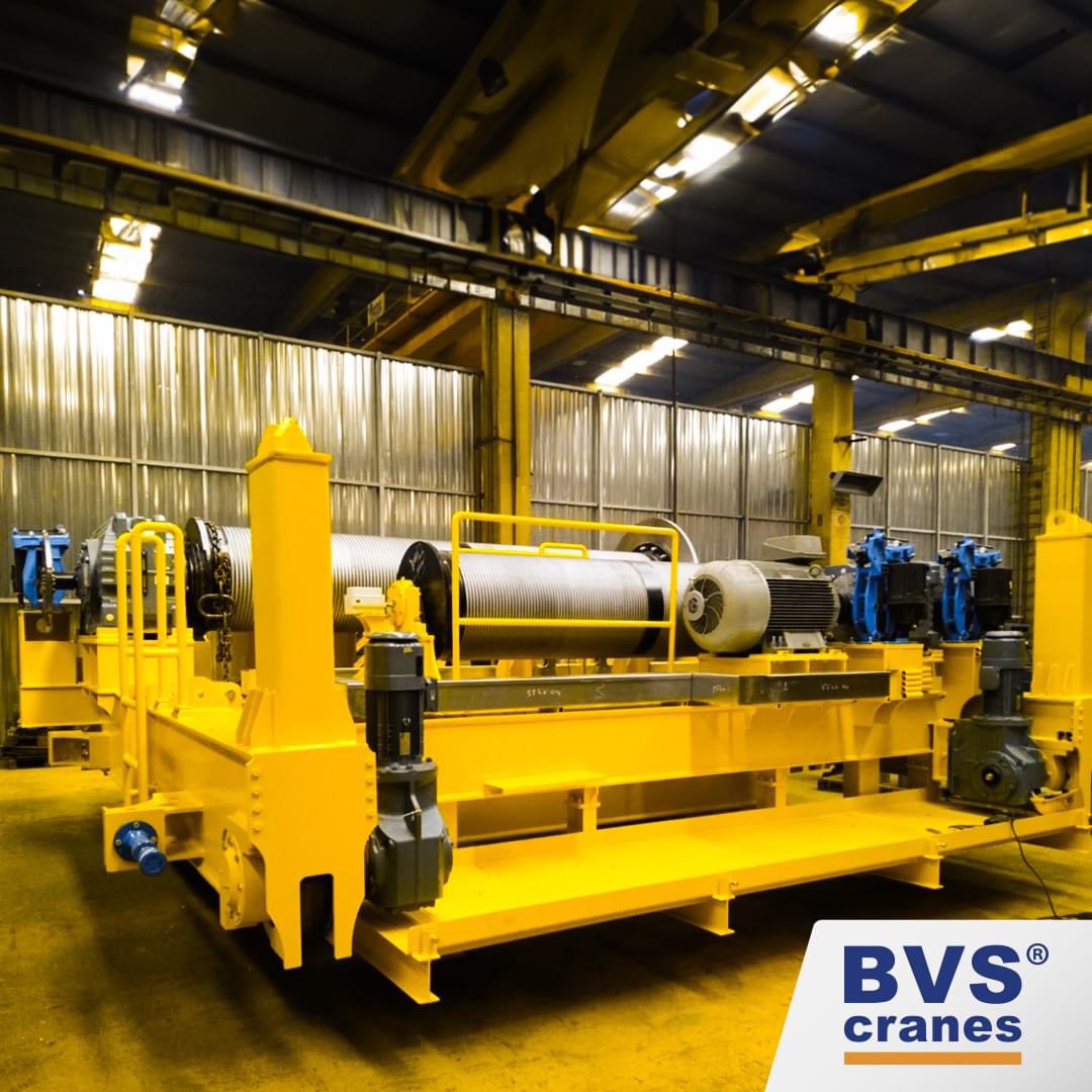 bvscrane's tweet photo. 100/30 Ton Steel Mill Crane Trolley
Lifting Height: 28 m. and 30 m.
Stationary Operator Cabin
Hydraulic Bumbers
Radar anticollision sersors provide extreme safety
All rotating Mechanisms are equipped with automatic greasing system

#processcrane #chargingcrane #teemingcrane https://t.co/UtgeQIx5oo