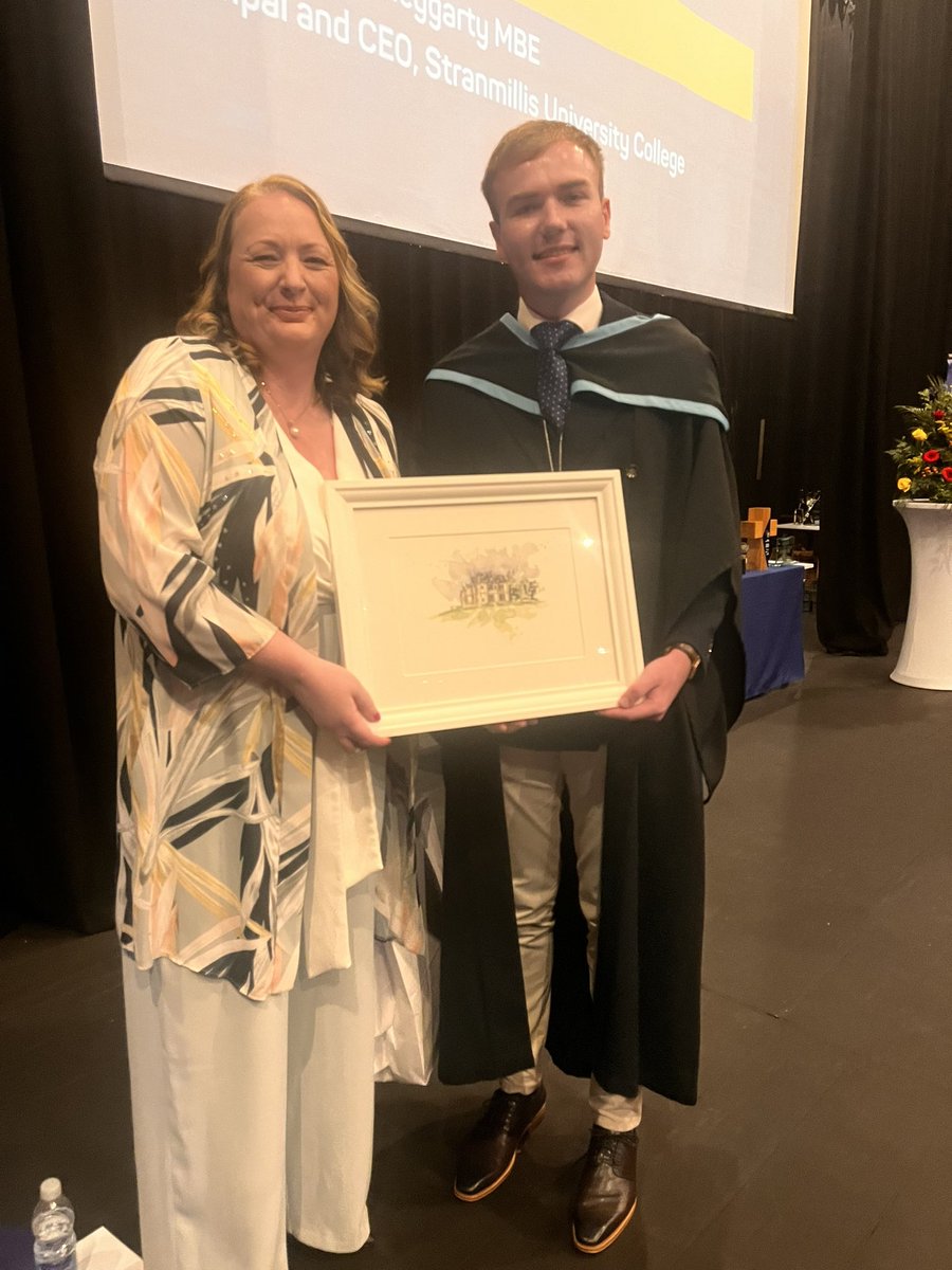 Maire Thompson tweet media