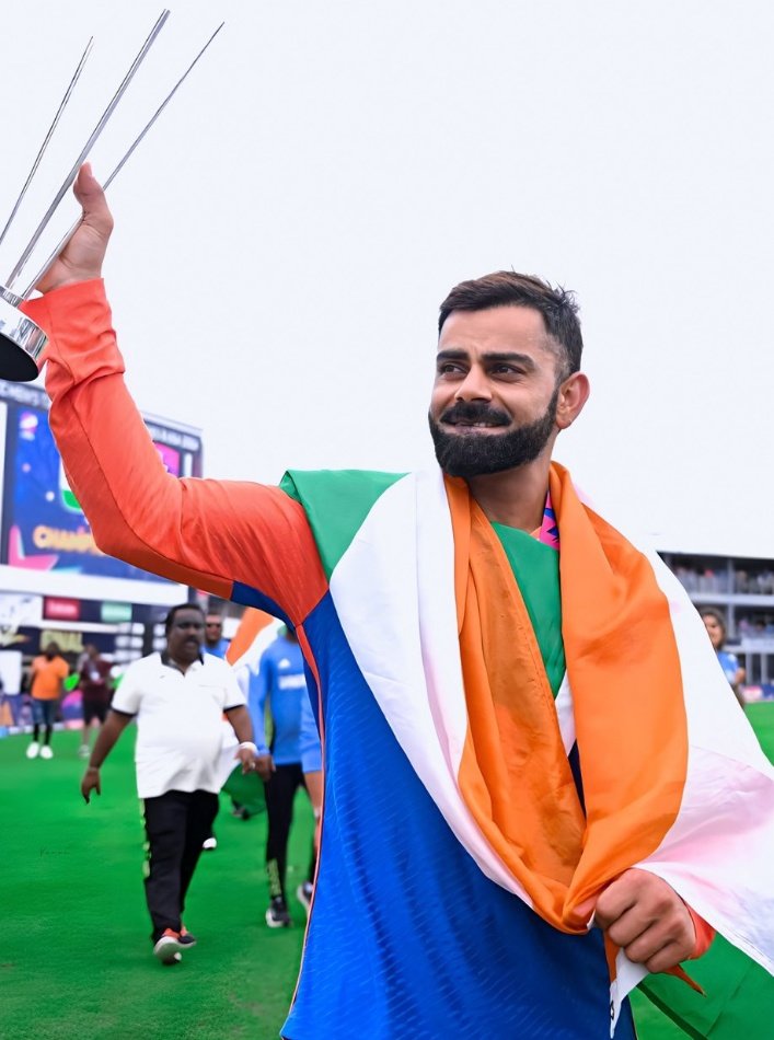 Sayan_Debnath_'s tweet photo. your incredible journey and passion for the game have inspired millions. We’re excited to see the legacy you’ll leave for future generations! Hats off!!😭❤️
#ViratKohli https://t.co/0VkIOfPYVa
