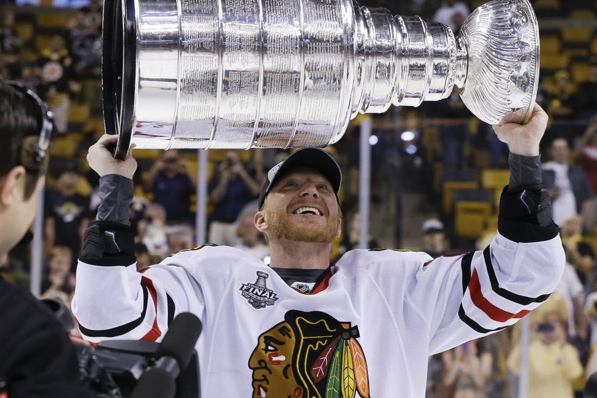 ChiSportsDay's tweet photo. 𝐉𝐮𝐥𝐲 𝟏, 𝟐𝟎𝟎𝟗

The #Blackhawks sign Marian Hossa to a 12-year/$62.8 million contract.

Turned out to be a decent signing https://t.co/oOIYmA5AYD