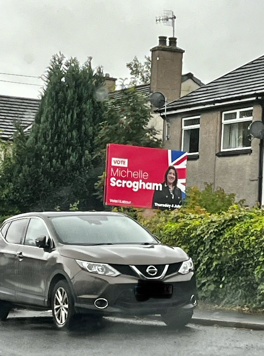 Now that’s what I call a garden stake! Best of luck @MichelleScrog1 Vote #labour 4 July.