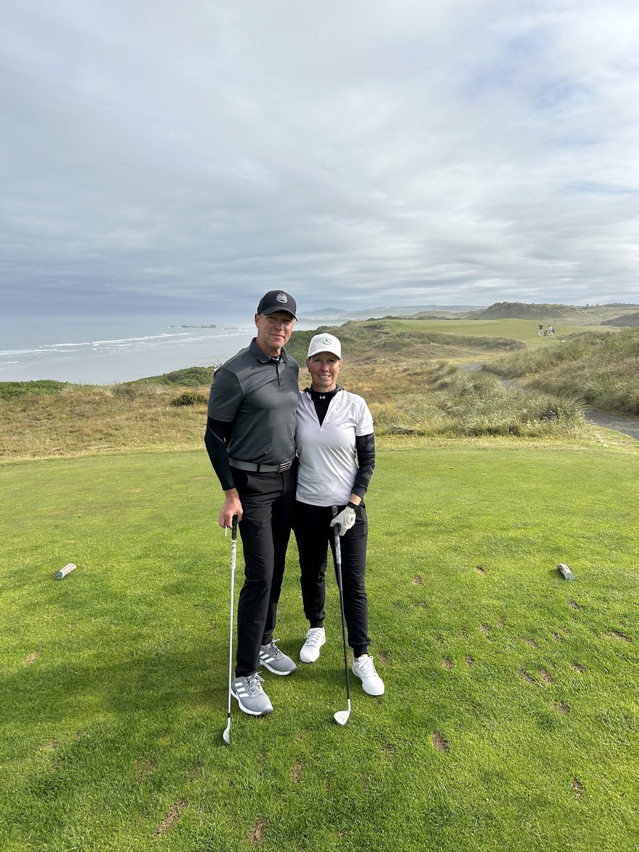 smitty93sauble's tweet photo. @bigfiyah1981 Bandon OR resort.  Played all 5 and difficult to select a favourite there so will just say Bandon! https://t.co/UNjoHoTwj2