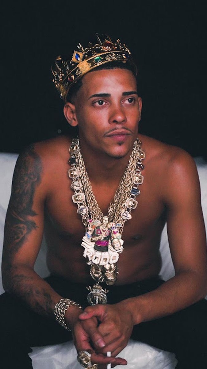 MAIOR QUE A INTELIGÊNCIA, É O CARATER, MAIOR QUE O DINHEIRO, É A HUMILDADE, MAIOR QUE AS DERROTAS, É A VONTADE DE VENCER!!
.
.
.
<a href="/McPozedorodo/">Mc Poze Do Rodo 🎶</a>