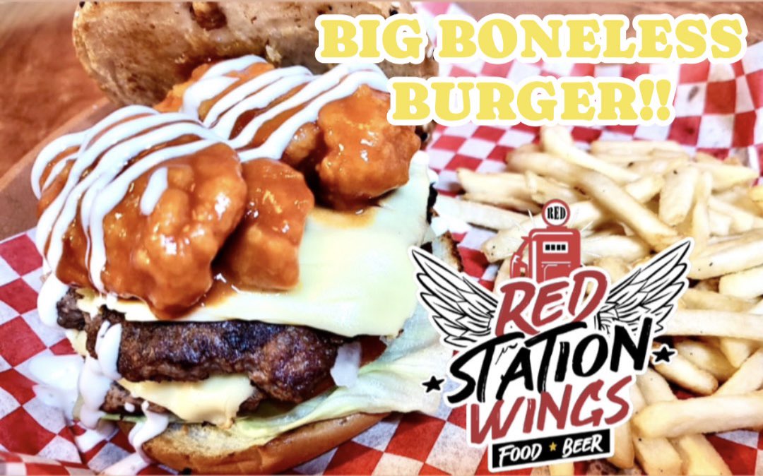 redstationwings's tweet photo. ¡#DéjateSorprender con el lunes futbolero y disfruta con cerveza en mano! ⚽️👌🏻🍻
Claro en Red station wings!! 

#Alitas #Hamburguesas #Boneless #Chickentenders #Milkshakes #Cerveza y más! 

Visítanos en 
 #Tulipanes : Blvd. Nuevo Hidalgo #128 

-Suc.Tulipanes 📞 7711333776. https://t.co/qkDwnZ7LP0