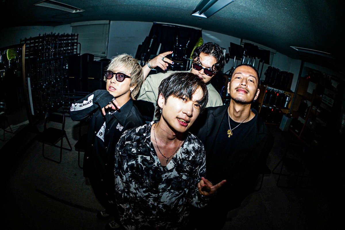 M_D_J_official's tweet image. 7/1(MON)
「Mettle」幻 GAZELLE リリースパーティー 
@ BIG CAT (大阪)
.
お越し頂いた皆様
ありがとうございました‼️
.
本日のセトリも公開⬇️
__________________________
.
📝🎤TODAY SET LIST 🎤📝
.
 SE ~Another~
Another
 SE ~advance~
ツヨメテキーラ
NOVICE
MUJERIEGO DANDY
.
SMASH feat.