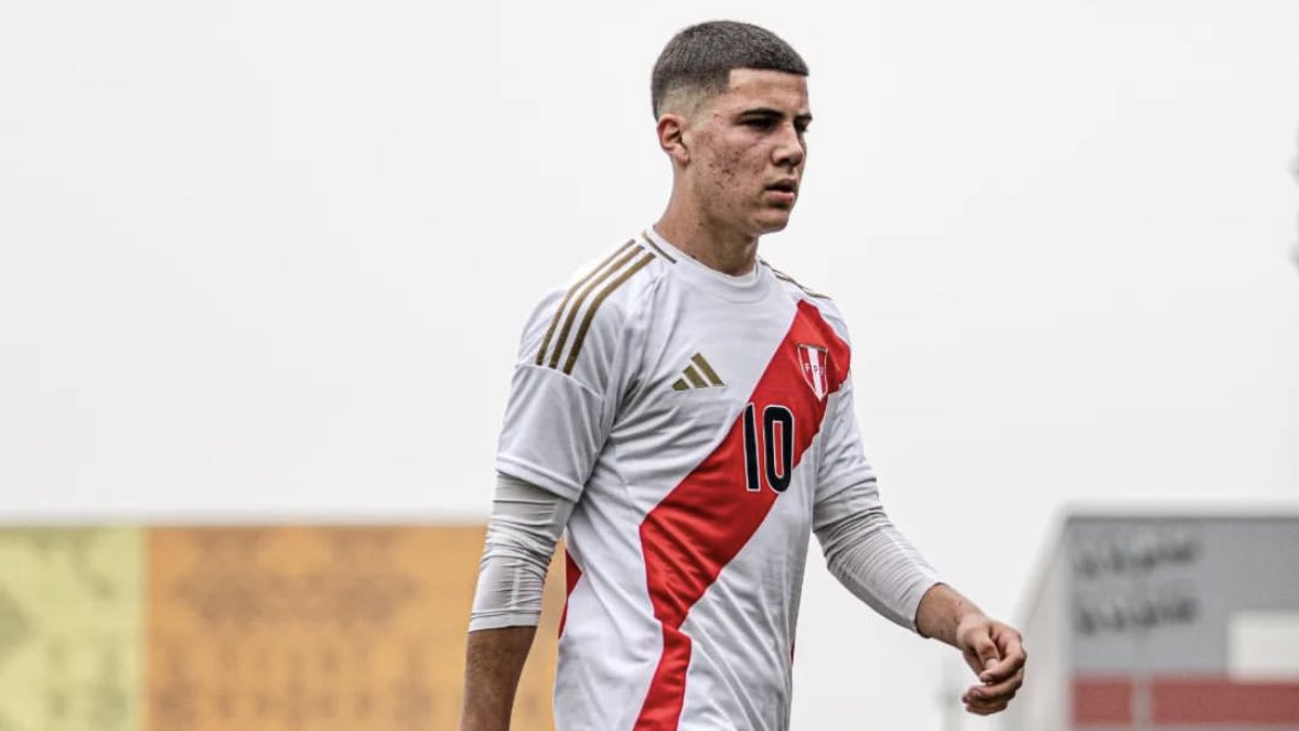 papi_pereda's tweet image. Peruanos🇵🇪 en inferiores en Europa:

- Felipe Chávez (Bayern Múnich🇩🇪) 17
- Franco Giambavicchio (Juventus🇮🇹) 15
- Philipp Eisele (Frankfurt🇩🇪) 17
- Aitor Aranguren (Alaves🇪🇸) 17
- Nicolás Cairo (Sassuolo🇮🇹) 16
- Julian Sempertegui (Levante🇪🇸) 16
- Emil Reyes (Hammarby🇸🇪) 16