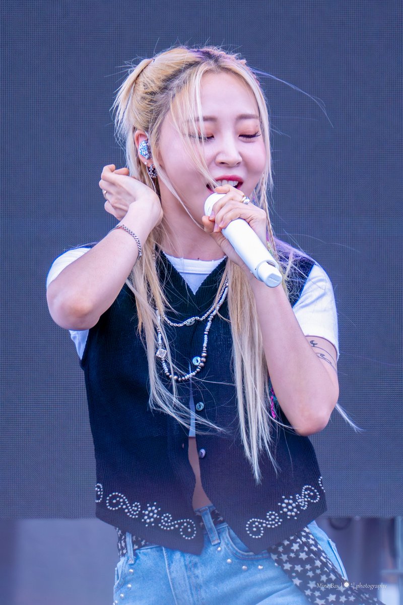 Mine_bay99's tweet photo. 240630 Good Days Music -  Taichung

#MAMAMOO #MOONBYUL #마마무 #문별 https://t.co/Pnu7OaG9Z9