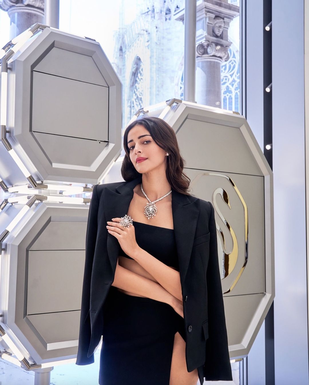 GRaM4qoXsAAgVUq?format=jpg&name=large