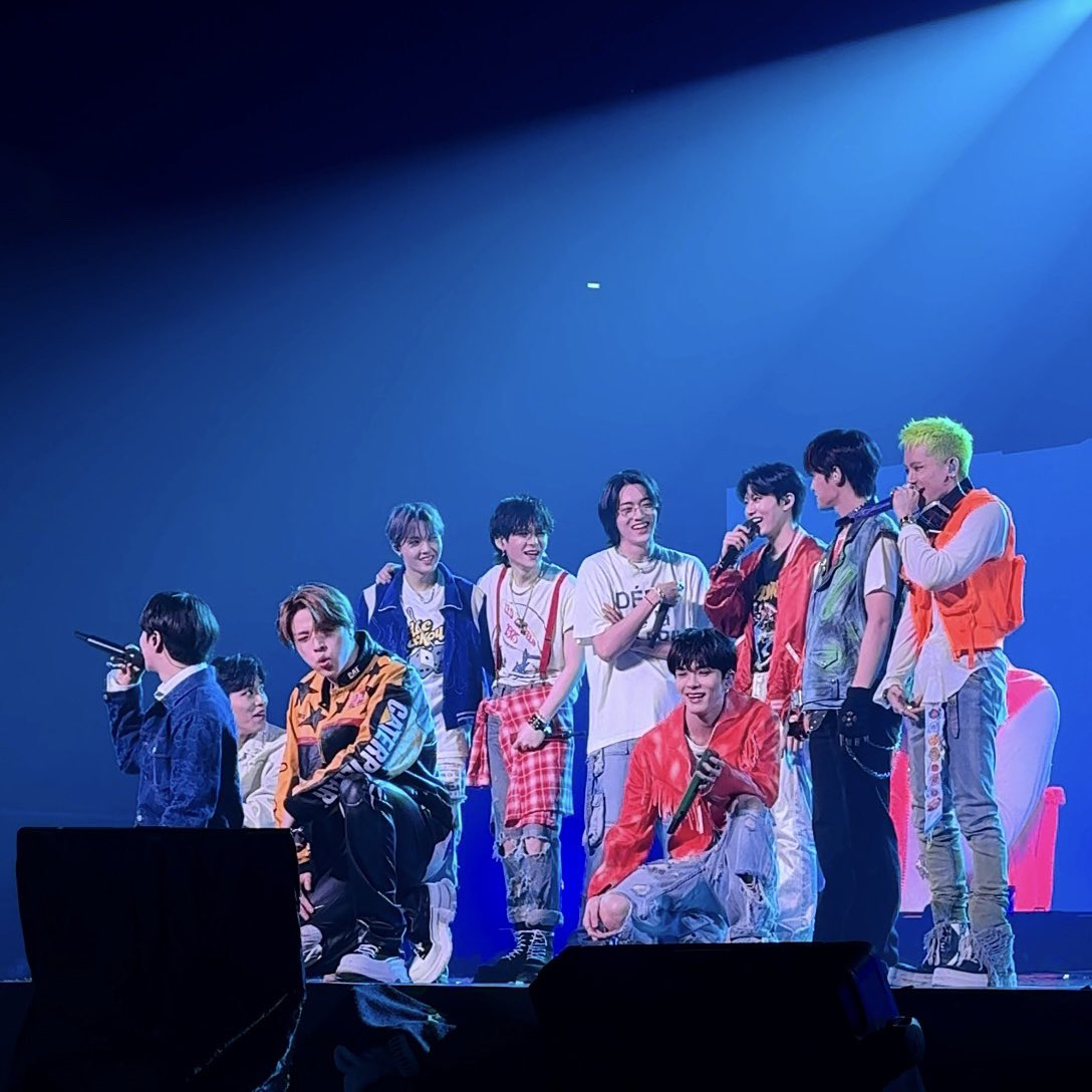 itsmeacha's tweet photo. my TREASURE.
my everything.

💎✨

@treasuremembers @ygtreasuremaker 
 #TREASURE_REBOOT_IN_JAKARTA https://t.co/N1wOGPwzjq