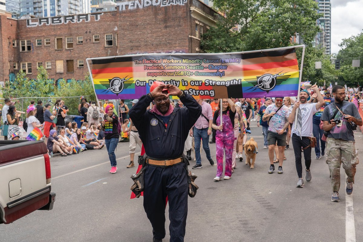 IbewLocal46's tweet photo. Celebrating love, diversity, and unity at Seattle Pride! 🌈 A huge thank you to the incredible members of IBEW Local 46 for showing up, standing strong, and spreading the love. Together, we shine brighter! 💪❤️ #SeattlePride #IBEW46 #StrongerTogether #LoveWins https://t.co/mCSMUCikmI