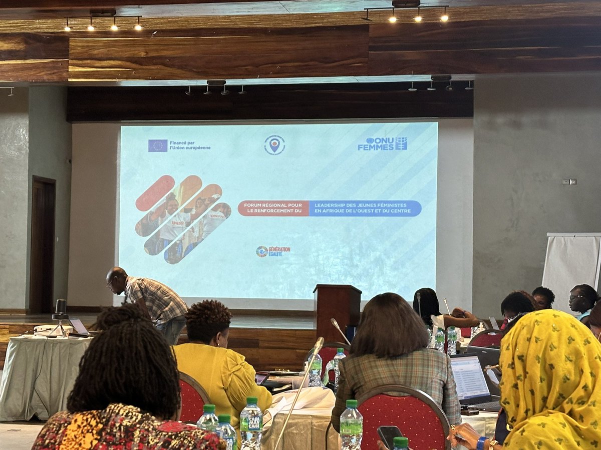 mariamnaf's tweet photo. Actuellement à Somone au Sénégal nous parlons de #féminisme avec une quarantaine de participants venu de l’Afrique de l’Ouest et Centrale. @ONUFemmes @onufemmesmali #leadyouthfeminist https://t.co/hLHYsmGbr3
