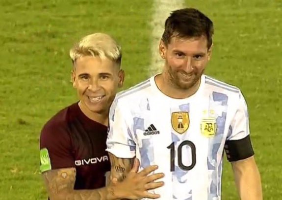 damn__fc's tweet photo. 🍷 AYER fue el cumpleaños de Yeferson Soteldo y HOY vamos a repasar en un hilo TODOS sus goles con la Vinotinto (Sub-20 y absoluta).

Siéntense y disfruten 🧃

Abro hilo 🧵 https://t.co/S9gwTlEnLu