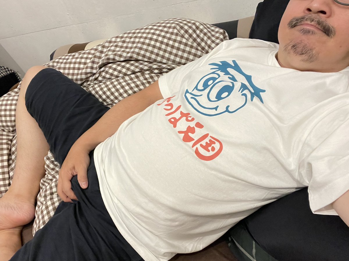 ura_mori_tomo's tweet photo. 朝6:00にタイマーでNHKがつきますが、今は非常に不愉快な政見放送で朝から嫌な気分になるので、オンタイマーを止めました。目覚ましだけで起きられるかな🤔おやすみなさい。 https://t.co/uMNOc4EPZ0