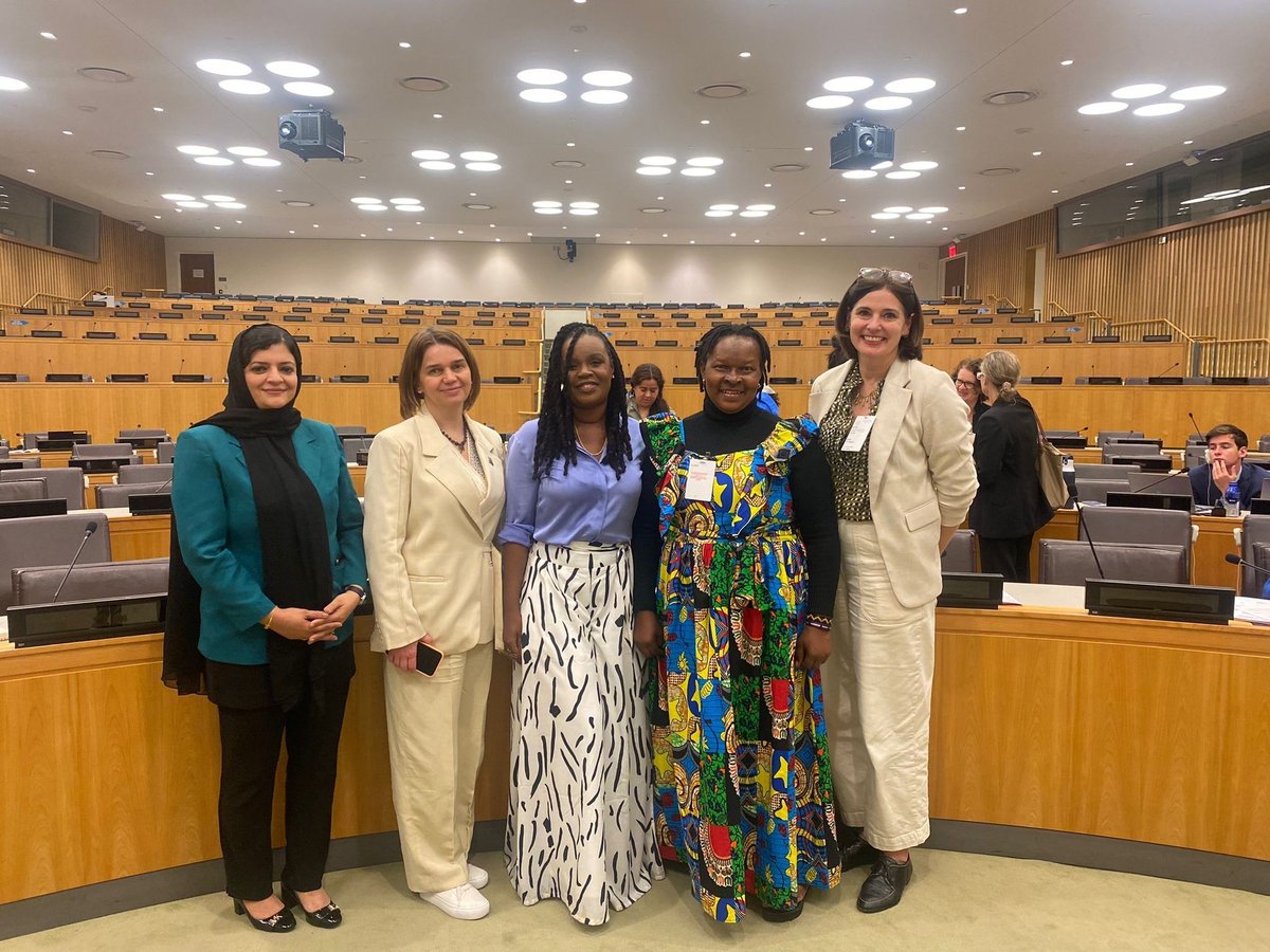 🧵  Last week at the Humanitarian Segment of #ECOSOC2024 , <a href="/hpg_odi/">HPG (now on Bluesky: hpg-odiglobal.bsky.social)</a>'s <a href="/sorchaoc/">Sorcha O'Callaghan</a> moderated an event, co hosted with <a href="/CARE/">CARE (care.org)</a> &amp; <a href="/wphfund/">Women's Peace & Humanitarian Fund</a> with four extraordinary women undertaking extraordinary work in difficult contexts, with the following 4️⃣  key takeaways: