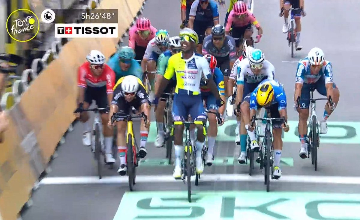 Bini Girmay wins! It's a huge result for African cycling!

#TDF2024