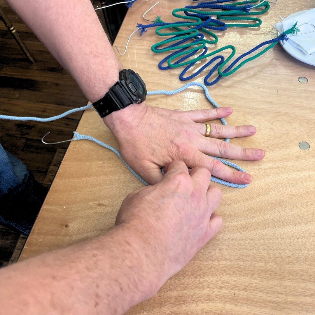 deafunity's tweet photo. Last month, Martin Glover held his final Deaf Eyes workshop on the stunning grounds of Kingswood, in South London. The workshop was a huge success, with a day full of crafts which will be exhibited very soon – so watch this space!
#crafts #deafunity #deafcommunity #deafarts https://t.co/5qYojPtGWQ