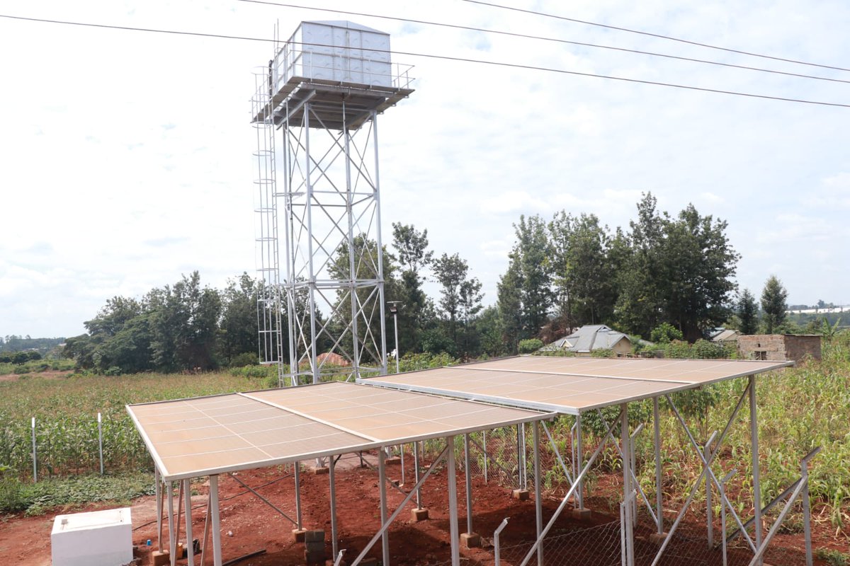 WambuiKene62190's tweet photo. Gatuîkîra borehole fully complete ,around 800 homestead benefiting with clean &amp; reliable from the Borehole...all under efforts of Hon Wakili Edward Muriu https://t.co/YT1IAyIvNS