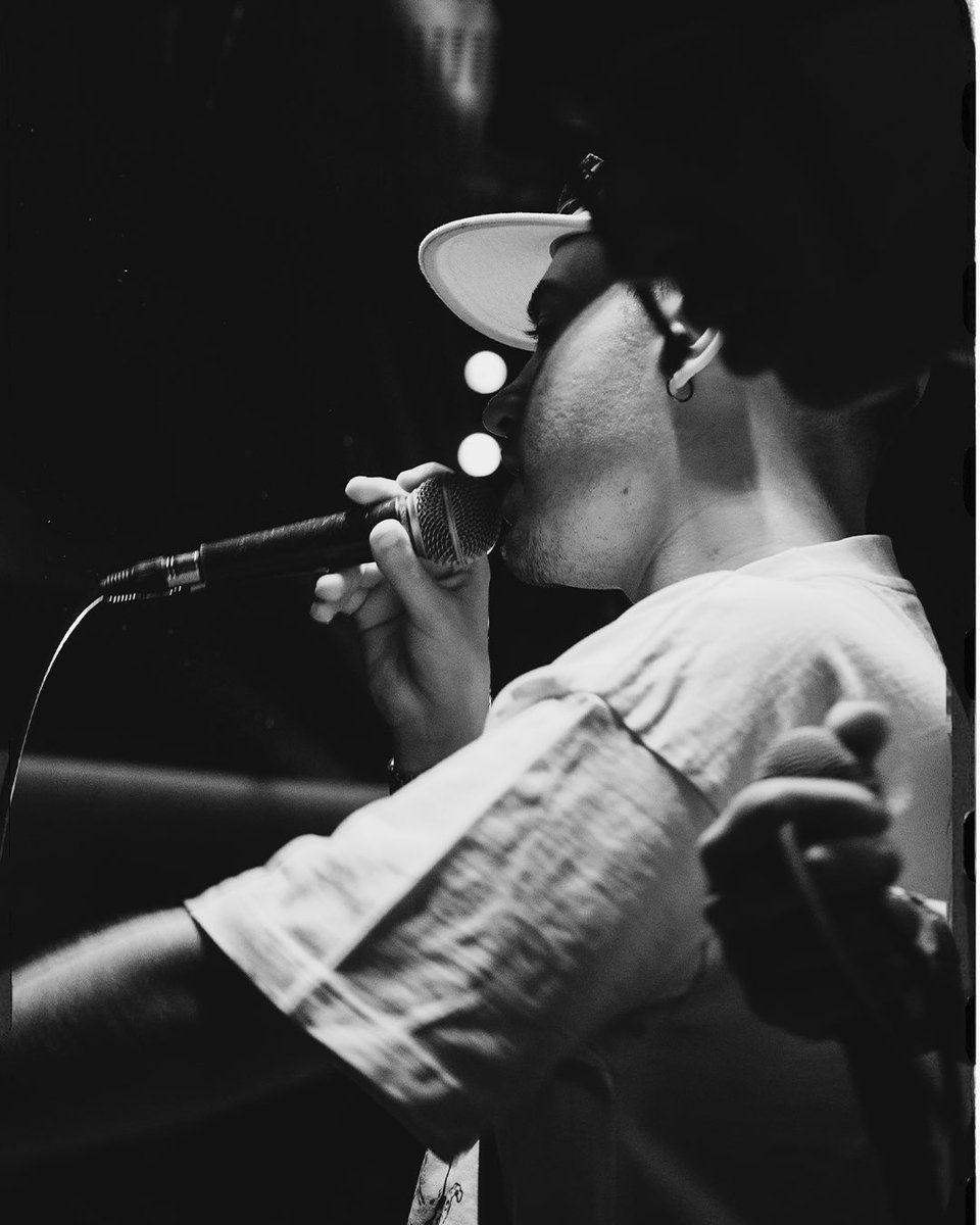 Estas son algunas de mis mejores fotografías que hice en la última fiesta presentación de la Holy Youth al completo en Madrid. Más en mi IG. Gracias x el apoyo!