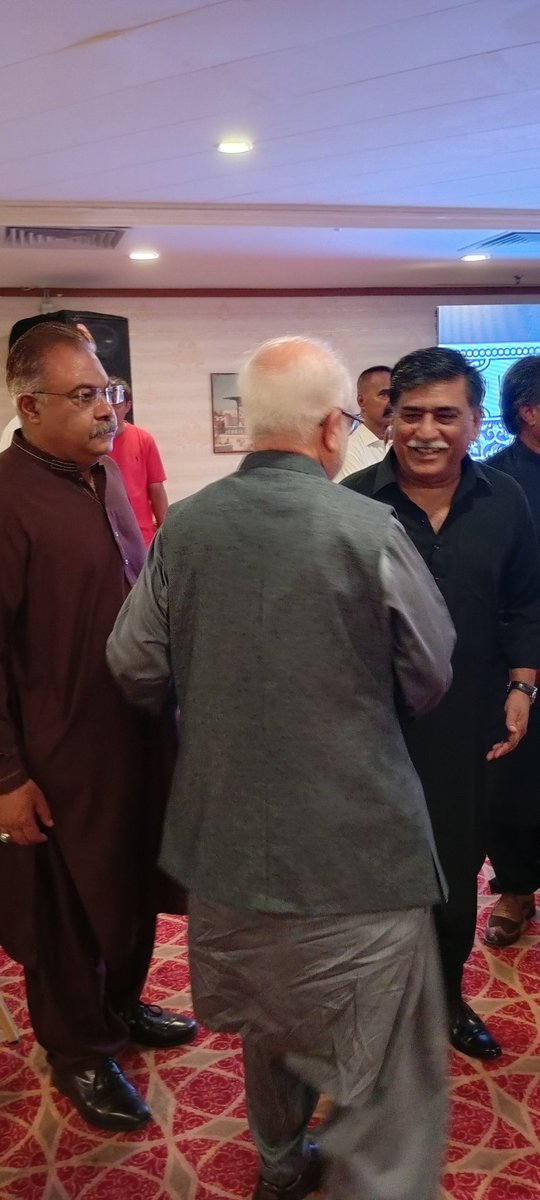 BabarMirzaAdv's tweet photo. ♦️♦️کراچی الیکٹرک کیخلاف آل پارٹیز  کانفرنس۔میریٹ ہوٹل کراچی♦️♦️ https://t.co/O48BeD6QGz