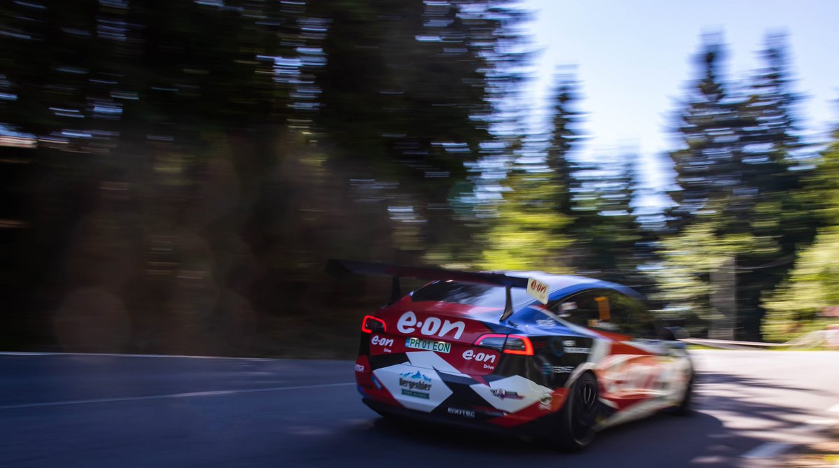 FalconCorin's tweet photo. Being a Rally photographer is one of the best jobs in the world —photos by me at Harghita Hill Climb Challenge, Romania.
#Racing #cars #HillClimbRacing #Romania https://t.co/lwhHRR8lLR