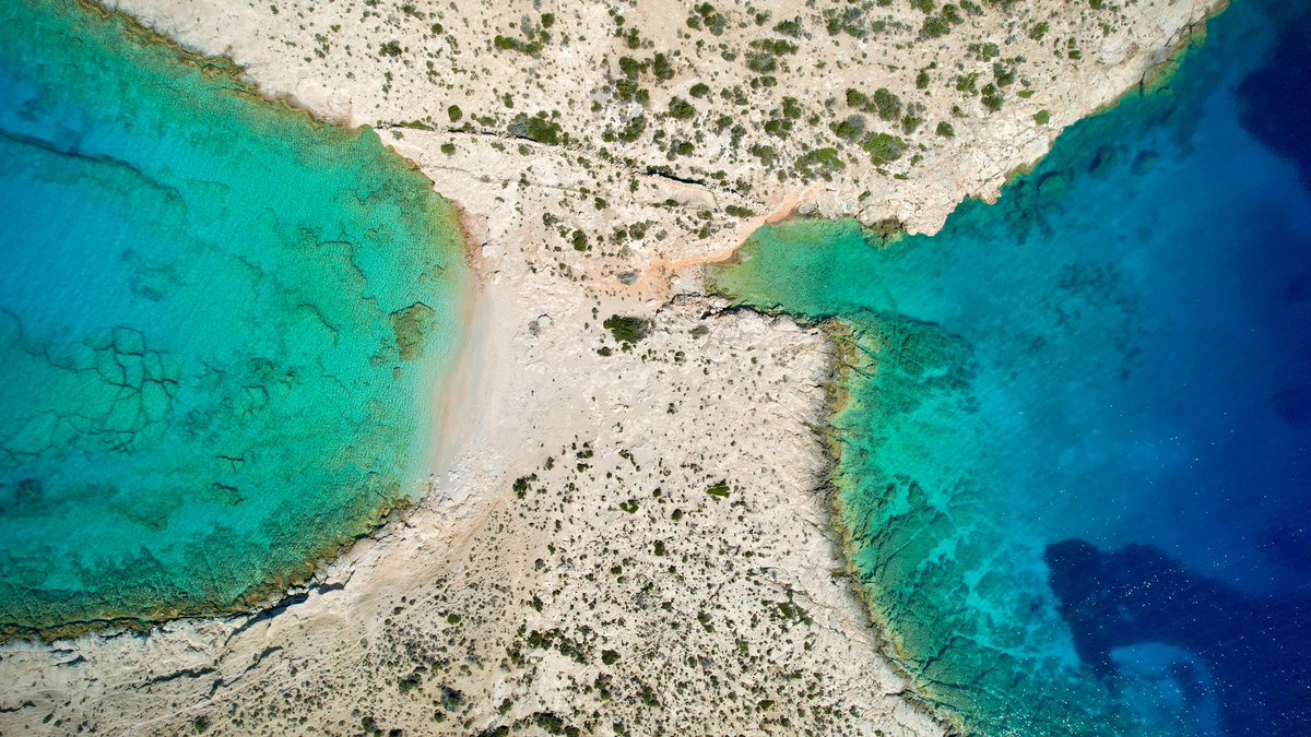 Four weeks down, one week to go for the Small Cycladic Islands Project ⛵️🇬🇷

After a few exhilarating days exploring the Small Cyclades, strong winds forced us inside for the second half of the week.

We have some big plans for week 5, here’s hoping the weather holds!

💨🏝️🏺