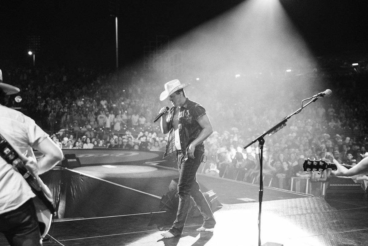 Jon Pardi tweet media