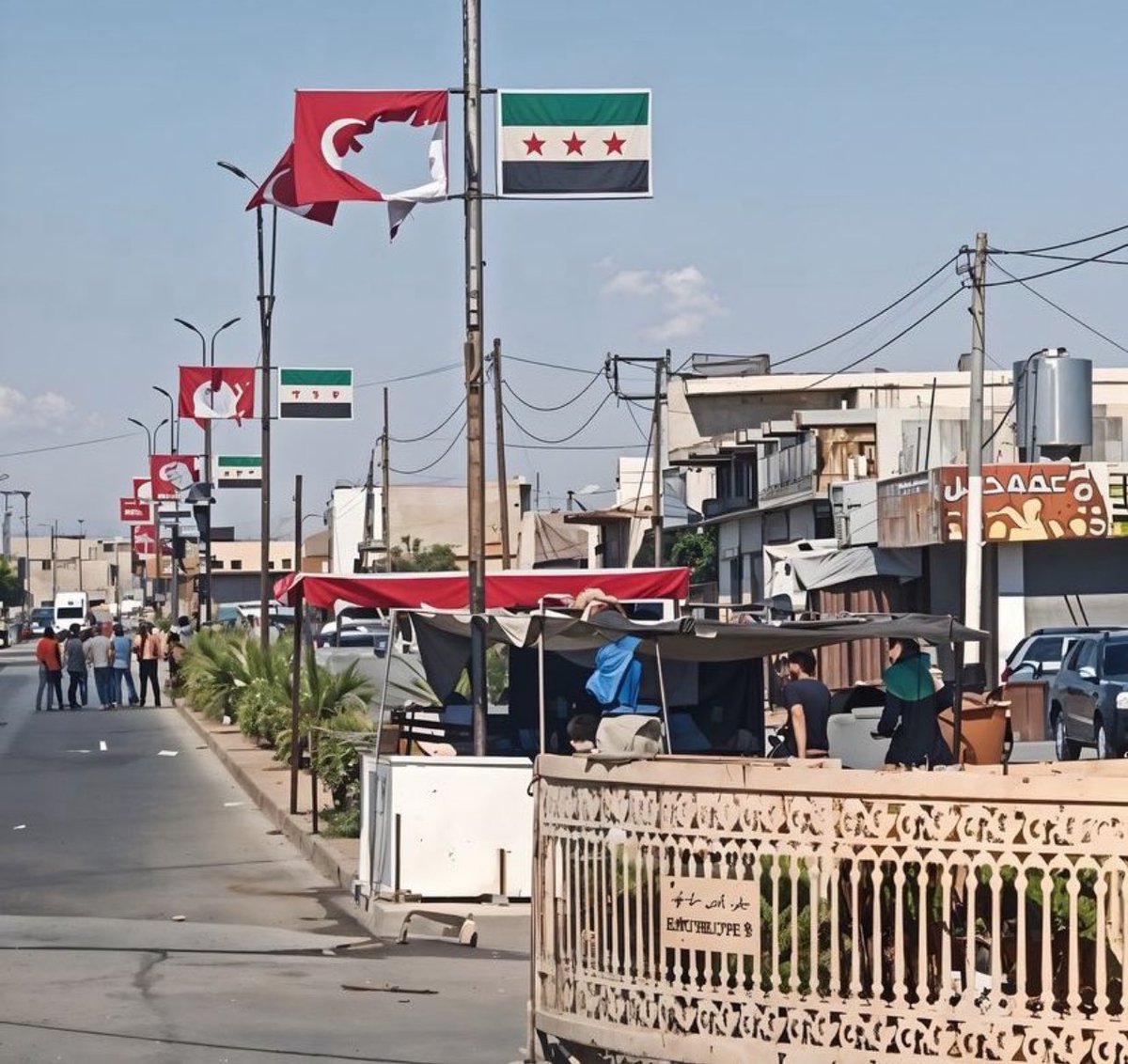 BesteDede2's tweet photo. Türkiye'nin Suriye'de kontrol ettiği noktalarda Suriyeliler Türk bayağını yakıp,parçalıyor

Şu ana kadar hiçbir bölge kontrol altına alınmadı

Suriyeliler,Türklere ait her noktaya saldırıyor
#suriyeliler #uelkemdesığınmacıistemiyorum https://t.co/BL0QErp2tN