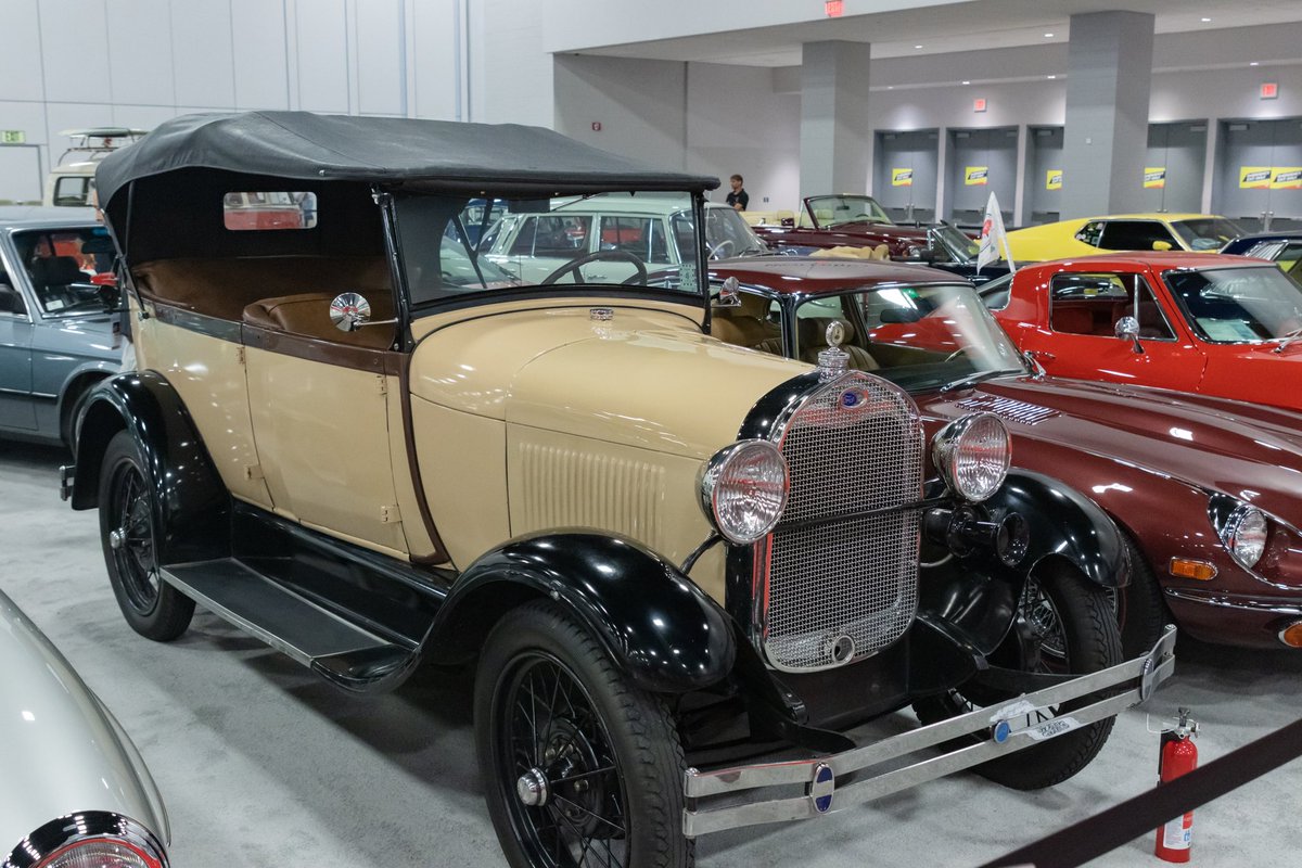 Miami International Auto Show tweet media