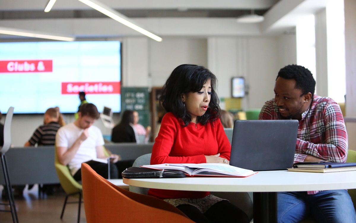 ⌛️ There’s still time to register for our PhD Summer School!

PhD students will present their research and offer reflections on conducting research with 'vulnerable' people.

🕥 10.30am-12.30pm (UK time)
🗓️ Thursday 4th and Friday 5th July 2024
📍 Online

docs.google.com/forms/d/1TUJeO…