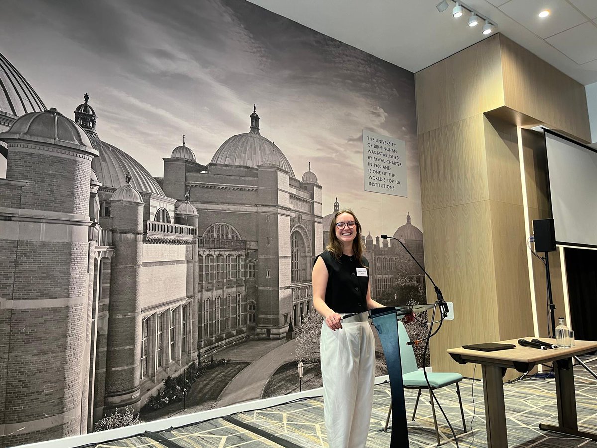 Congratulations to Charlotte Russell, #PhD student in our Skin Cancer and Ageing group, for winning best presentation prize at the recent UK #Cancer #Metabolism Network Meeting 2024

Read all the details here: 👇
cruk.manchester.ac.uk/News?newsId=278