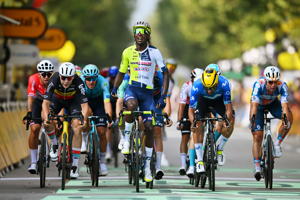 🤩 History has been made 🤩

Former UCI <a href="/WCC_cycling/">World Cycling Centre</a> athlete <a href="/GrmayeBiniam/">Biniam Girmay</a> 🇪🇷 took his first stage win at <a href="/LeTour/">Tour de France™</a> with an impressive sprint 🔥

#TDF2024