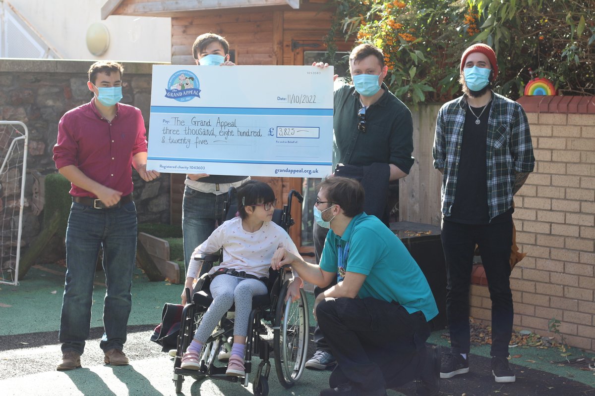 AurochDigital's tweet photo. 🌻 We've been raising money for Sunflower Ward at Bristol Royal Hospital for Children since 2021!

The ward has used our recent donations to buy a Steam Deck which patients are enjoying gaming together on 🎮

Ourselves and @WeAreSecretMode also donated keys for some of our titles https://t.co/ZtnReOlDoW