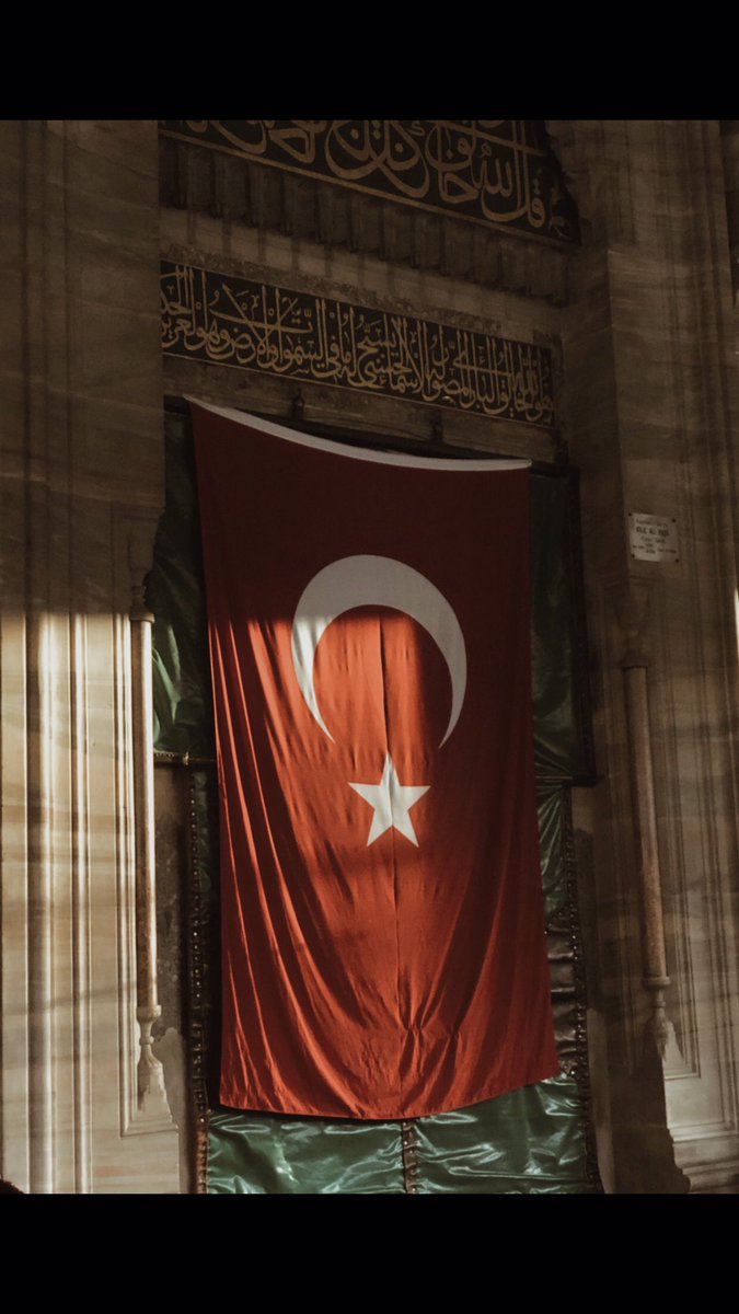 mirackaliin's tweet photo. ‘Sana benim gözümle bakmayanın Mezarını kazacağım.’ https://t.co/R9zGF8Ir0S
