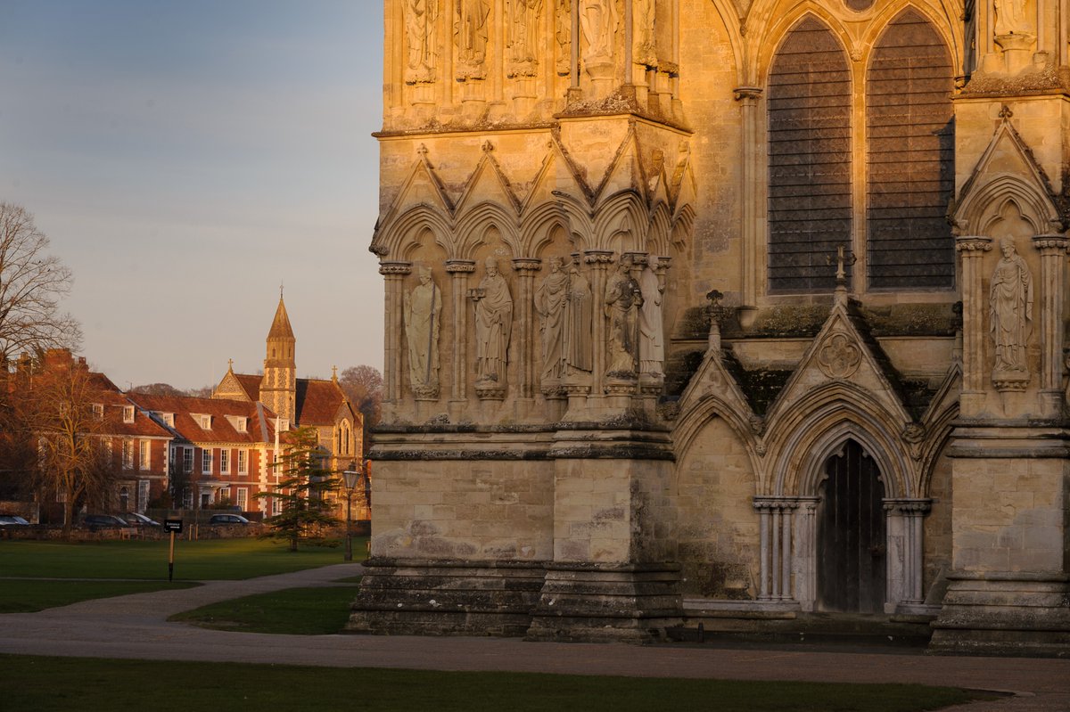 Cathedral Music Trust (@_cathedralmusic) on Twitter photo Just a few tickets remain for our Academic Conference in Salisbury this Autumn ✍️
Join us to explore new generation perspectives on cathedral music <a href="/SarumCollege/">Sarum College</a> from 19-20 September 🎶
More info & booking at cathedralmusictrust.org.uk/events/cathedr…
📸 @AshMillsPhoto Just a few tickets remain for our Academic Conference in Salisbury this Autumn ✍️
Join us to explore new generation perspectives on cathedral music <a href="/SarumCollege/">Sarum College</a> from 19-20 September 🎶
More info & booking at cathedralmusictrust.org.uk/events/cathedr…
📸 @AshMillsPhoto